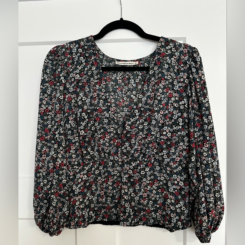 Abercrombie & Fitch 3/4 puff sleeve